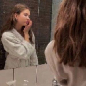 Meet your Posher, Janeta